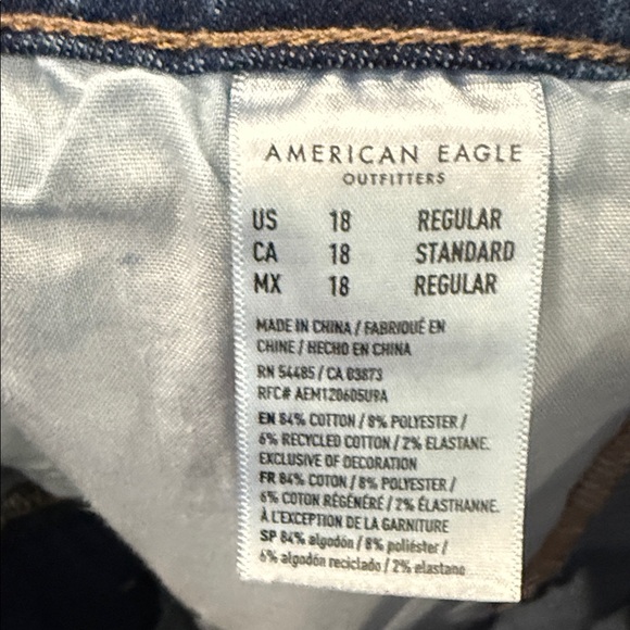 American Eagle Blue Denim Jeans - Picture 6 of 6
